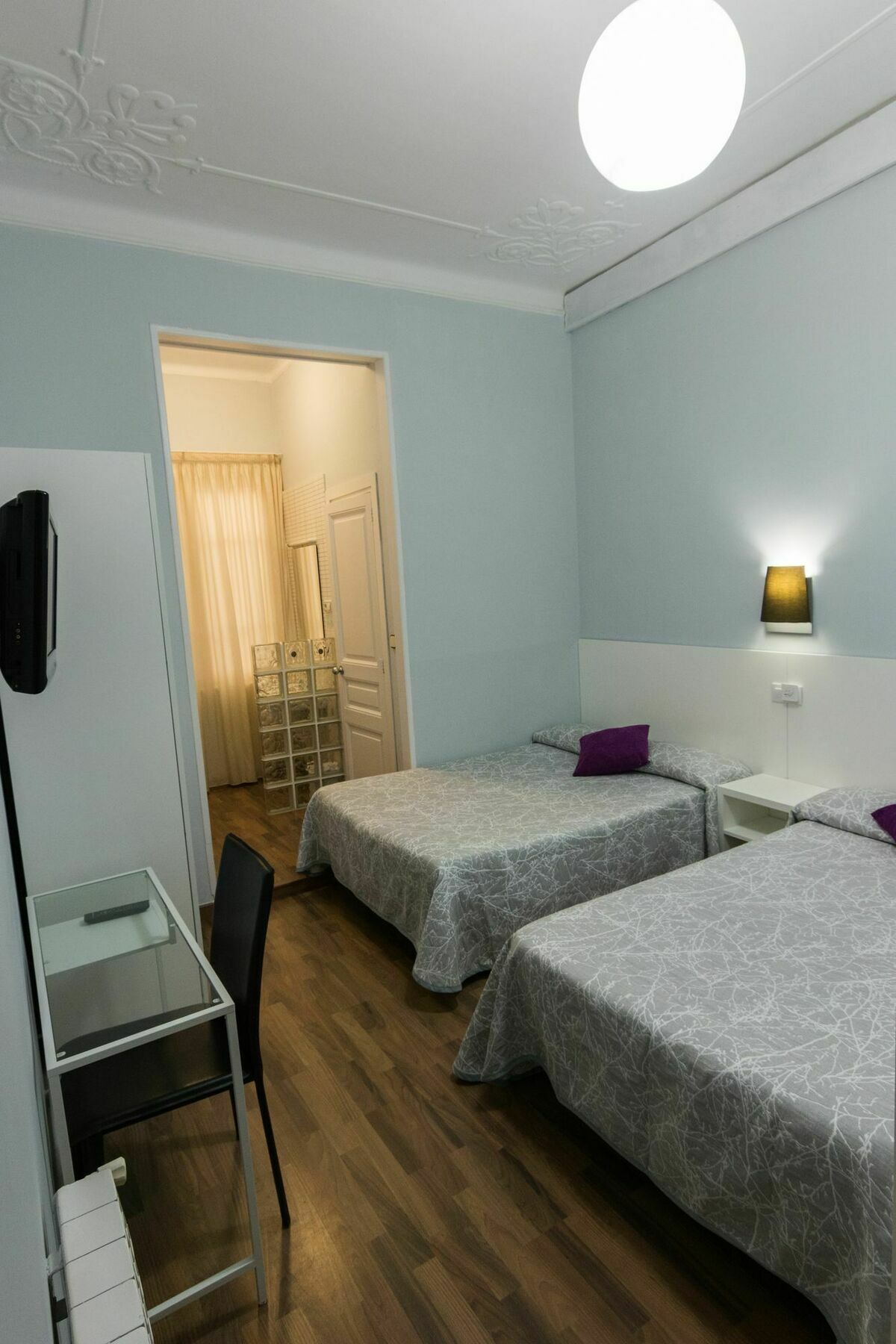 Lesseps Guest house